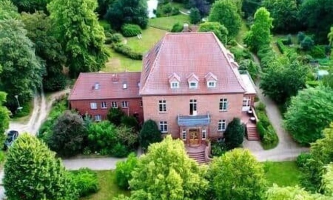 Warnkenhagen Ski Chalet | To complete
