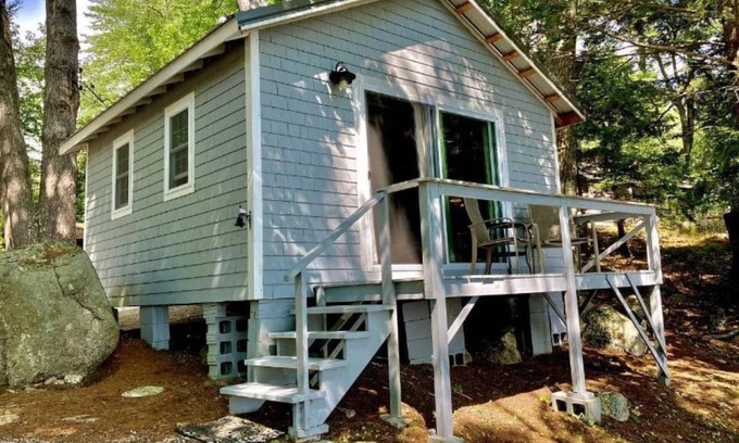Orland Cottage | Toddy Pond Sunset Cabin-Stunning views, water fun, close to coastal towns, parks