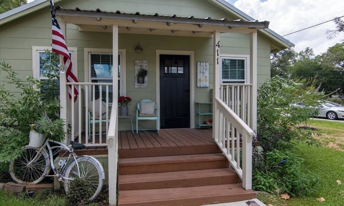 Tomball House | Tomball Craftman Cottage