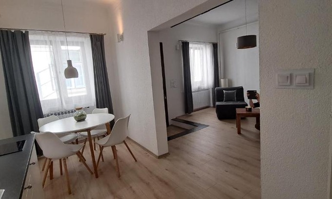 Donji Grad Apartment | Tomcat