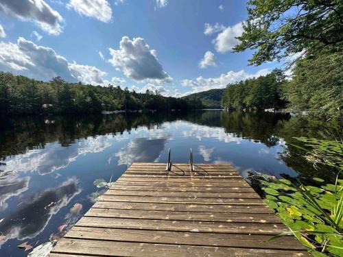 Bryant Pond House | Toms Cabin On Lake Christopher