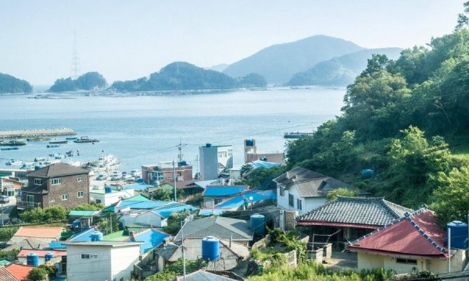 Mulgae House | Tongyeong Chuckpo Sunshine Pension