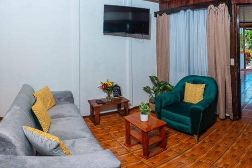Barrio Dora House | Tony´s House #2