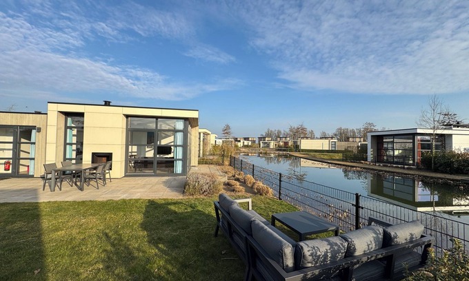 Olburgen House | Top modern chalet IJssel Oase with fenced garden