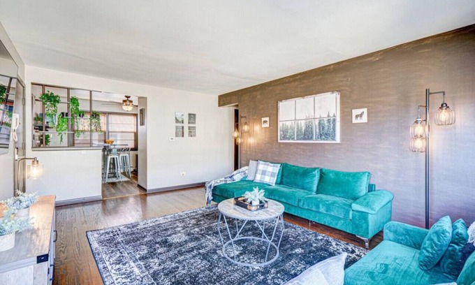 Elmwood Park Apartment | Top Rated Condo King Bed Safe Historic Location