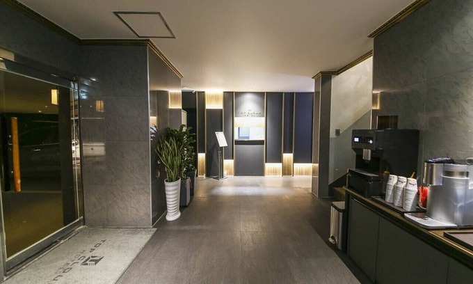 Bongmyeong-dong Hotel | Topcloud Hotel Daejeon