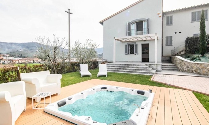 Quarrata Villa | Torrigiani apartments