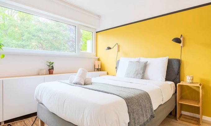 Tourcoing Apartment | Tourcoing equipped studio with parking