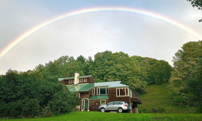 Tunbridge House | Town's End, a Private Estate with Mountain Views