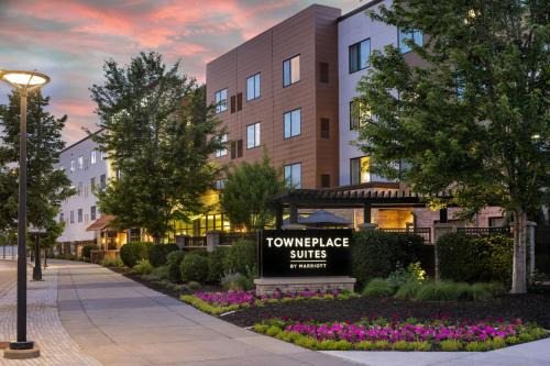 South Loop Hotel | TownePlace Suites by Marriott Minneapolis near Mall of America