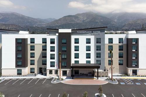 Monrovia Hotel | TownePlace Suites by Marriott Monrovia