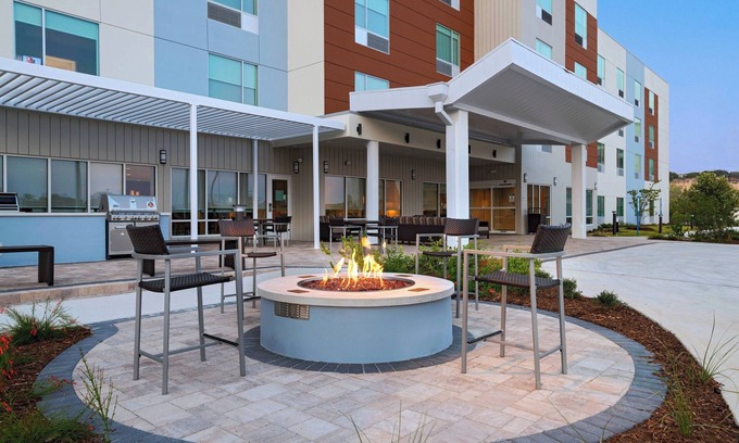 Forest Crest Hotel | TownePlace Suites by Marriott San Antonio Northwest at The RIM