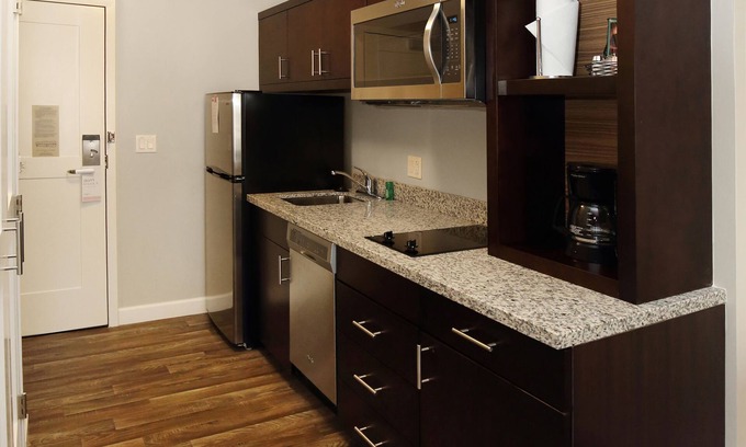 Mercer Hotel | TownePlace Suites Grove City Mercer/Outlets