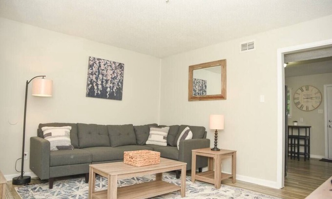 Grand Bay Apartment | Townhomes Near the Bay - #7