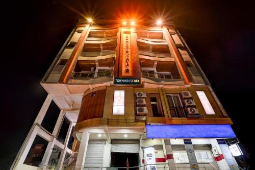 Kalyanpur Hotel | Townhouse OAK Hotel Comfortable Inn