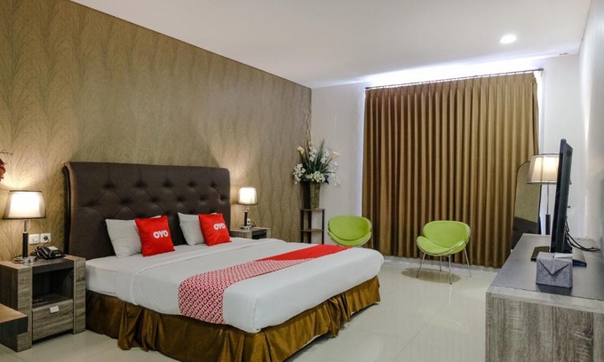 Patrang Hotel | Townhouse OAK Series Style Hotel Jember