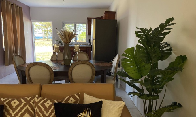 Orange Bay House | Townhouse with oceanview and private beach
