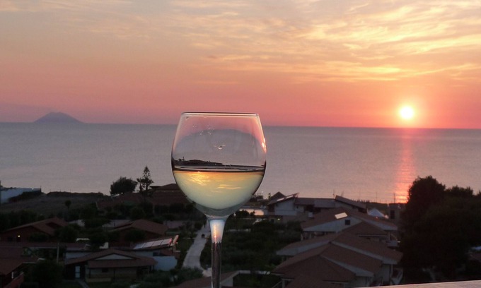 Marina di Zambrone Villa | Townhouse with stunning view, only 5 minutes walk to the beach