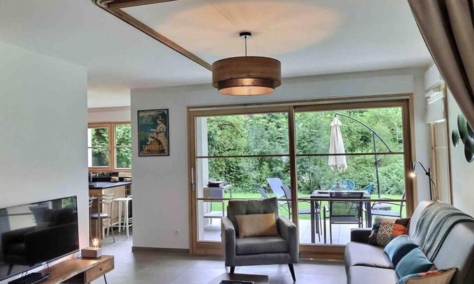 Talloires-Montmin Apartment | Très bel Appartement en rez de jardin, Talloires