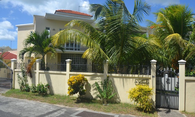 Trou aux Biches Villa | Trou aux Biches, Villa Aziza - 150m walk from beach - Luxury 3 double bedrooms