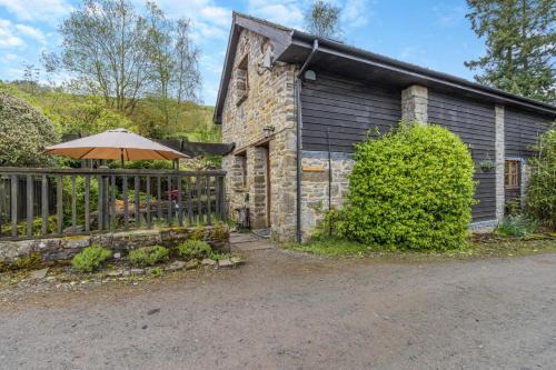 Felindre House | Tractor shed