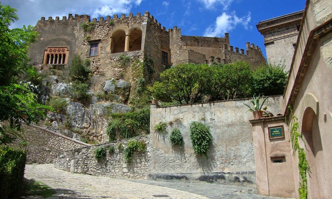 Lauro House | TRADICIONAL GUEST HOUSE