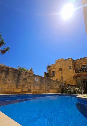 Xaghra House | Traditional Farmhouse Central Gozo