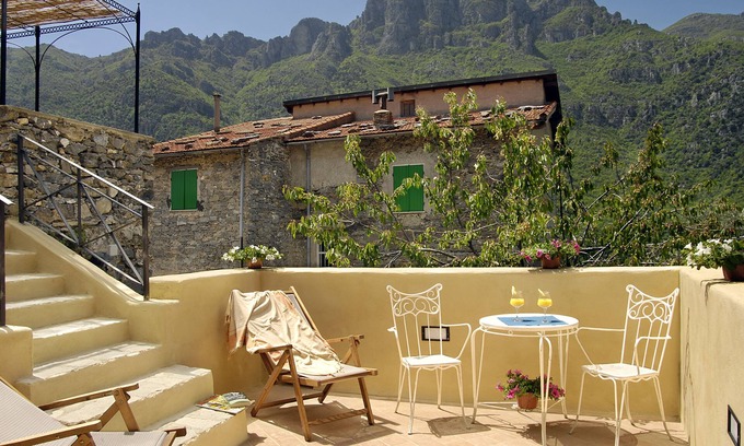Castelbianco Apartment | Traditional house in a medieval village, 20 min from Alassio's beach