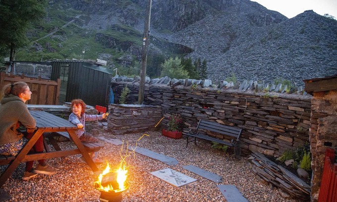 Rhiwbryfdir Cottage | Traditional North Welsh Slate Miners Cottage