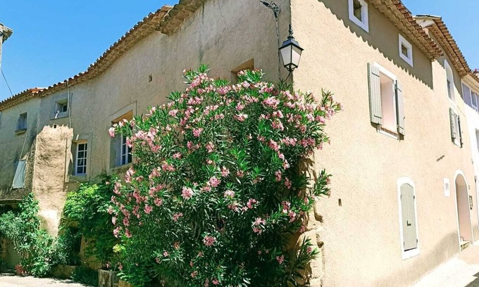 Villedieu House | Traditional Provence Village House with Rooftop Style & Boutique Chic