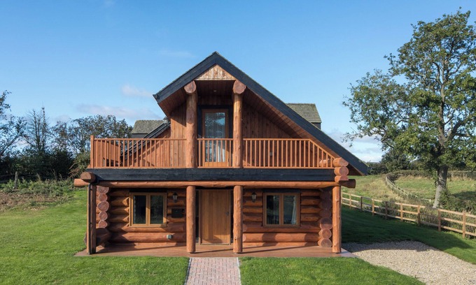 Ripon Cabin | Traditional Scandinavian/North American Log Home