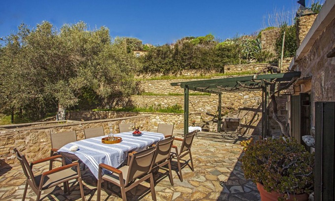 Kissamos Cottage | Traditional Villa in the mountain