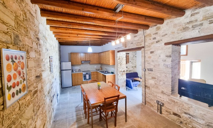 Skarinou Apartment | Traditional Village Pool Apartment
