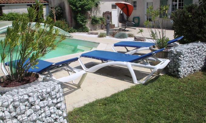 La Jarrie Bed & Breakfast | Trailers at the gates of La Rochelle