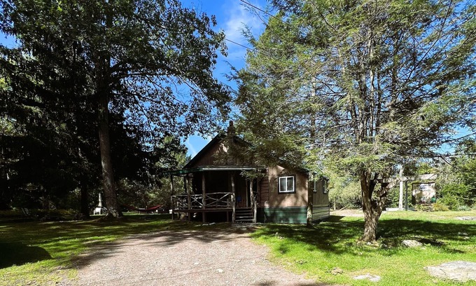 Rock Hill Cabin | Trails Head Cabin
