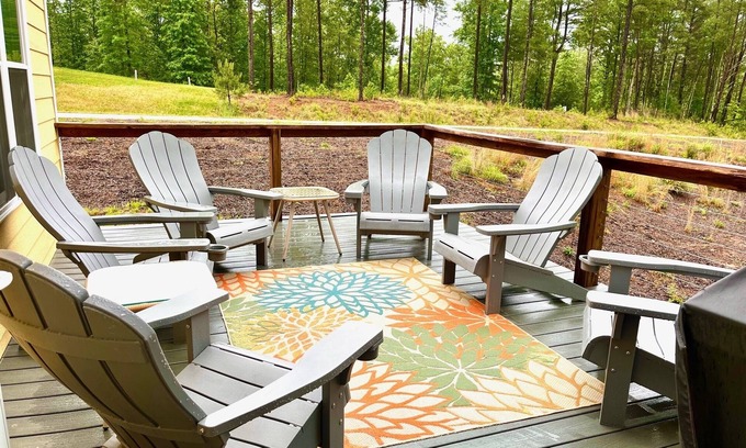 Morganton House | Trailside Escape on the Fonta Flora Trail and near Lake James!