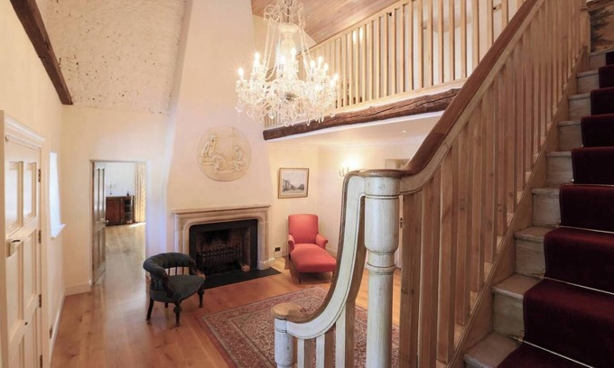 Malahide House | Tranquil 18th Century with tennis court!