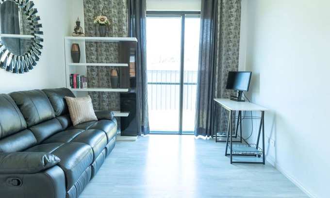 Buderim House | Tranquil 1BR Retreat With Private Entrance