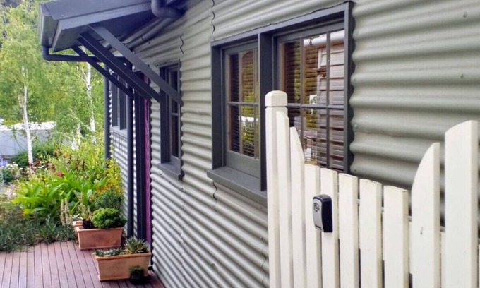 South Hobart House | Tranquil Garden Cottage - South Hobart