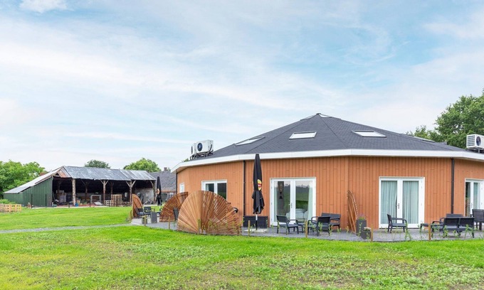Municipality of Goirle House | Tranquil Goirle Countryside Home