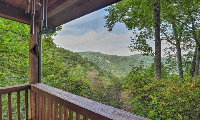 Gerton Cabin | Tranquil Hendersonville Cabin w/Mountain Views!
