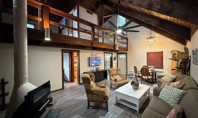 Indian River Estates House | Tranquil, inviting, and unique cedar cabin 3 bedroom 1.5 bath home. TV’s & WiFI.