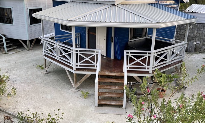 Caye Caulker Cottage | Tranquil romantic getaway