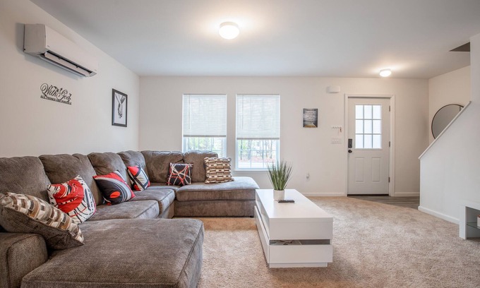 Shirley House | Tranquil Stay