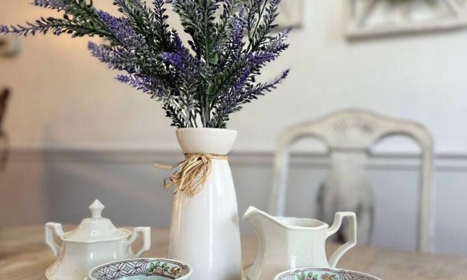 Greensboro House | Tranquil-Tea cottage