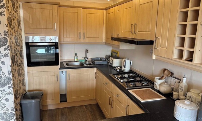 Llanon Cottage | Tranquil Tyr Wennol Cottage, Llanrhystud