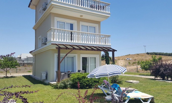 Serik Villa | Tranquil Villa Near Belek, Antalya, Turkey with Air-Con, Pool & WiFi