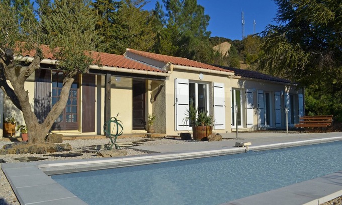 Berlou Villa | Tranquil Vineyard Villa, Berlou