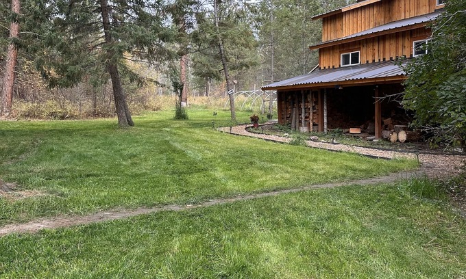 Missoula Apartment | Tranquility Meets Hospitality – Your Peaceful Montana Getaway