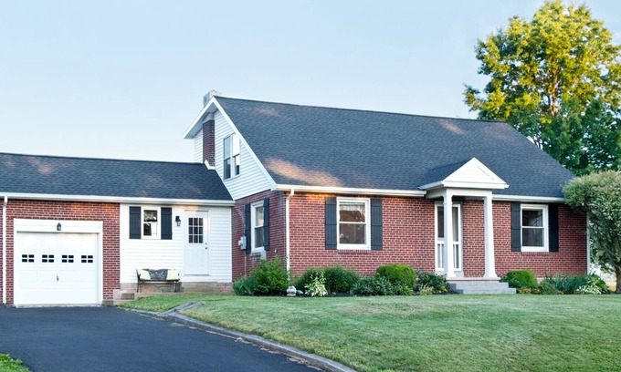 Reinholds House | Translators Cottage: Family-friendly Stay in Lancaster County